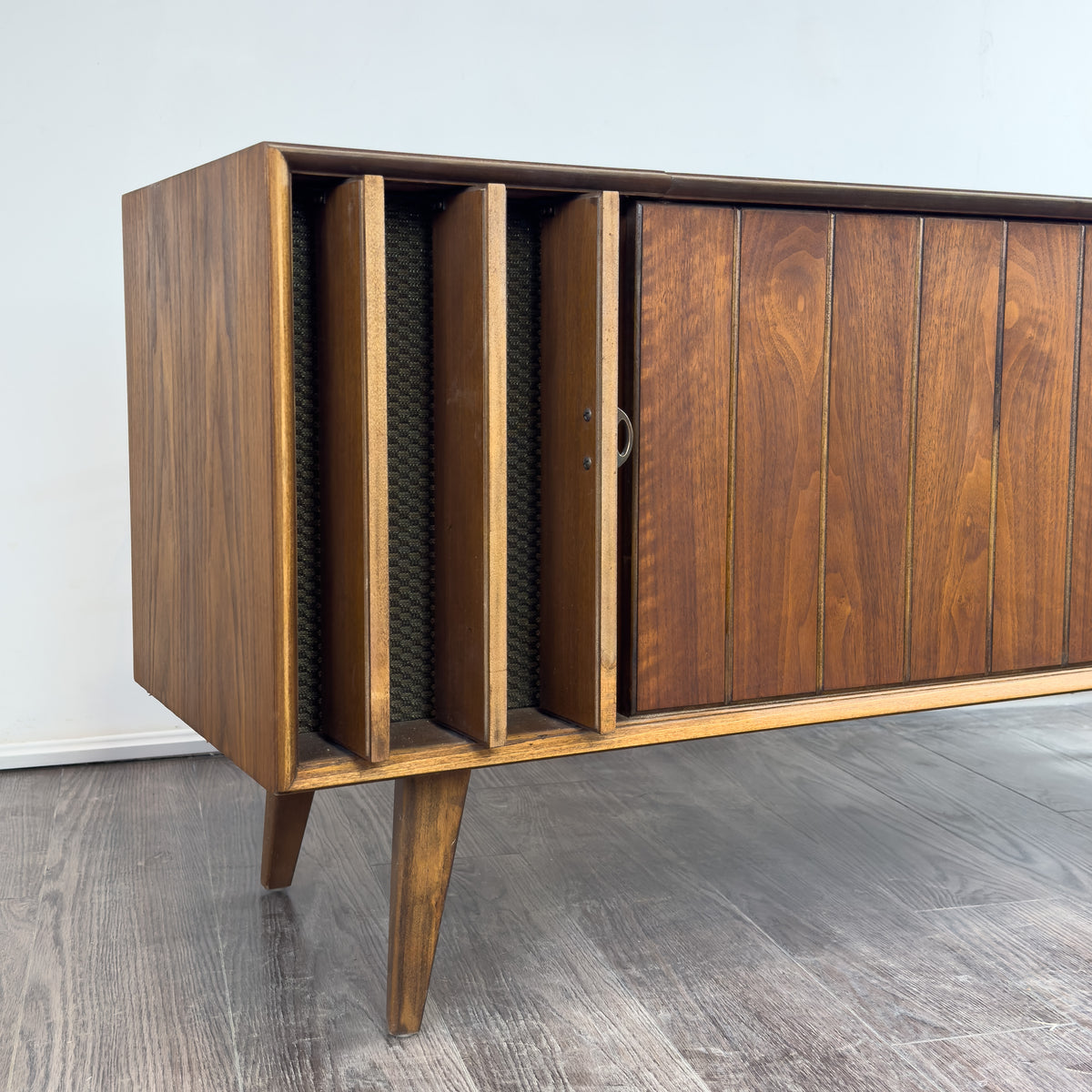 Vintage Zenith Stereo Cabinet